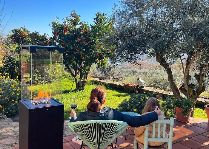 Casa Mimosa 칸델레다